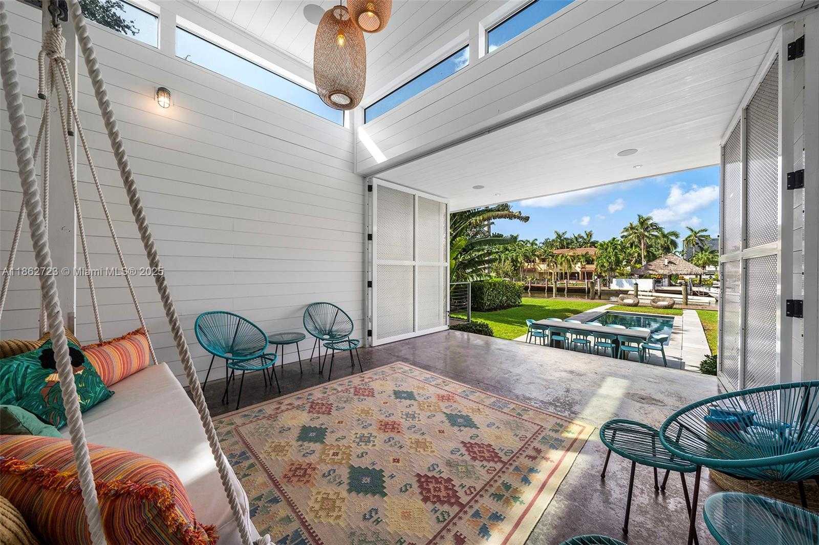 Small Image of 1000 NORTH EAST LITTLE RIVER DR, Miami Number 38