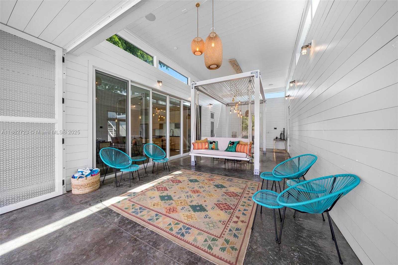 Small Image of 1000 NORTH EAST LITTLE RIVER DR, Miami Number 42