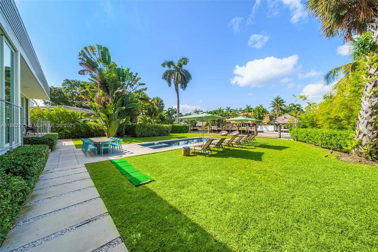 Small Image of 1000 NORTH EAST LITTLE RIVER DR, Miami Number 45