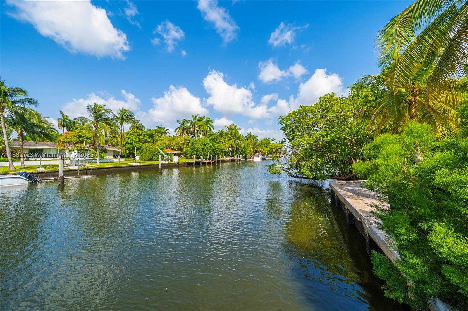 Small Image of 1000 NORTH EAST LITTLE RIVER DR, Miami Number 55