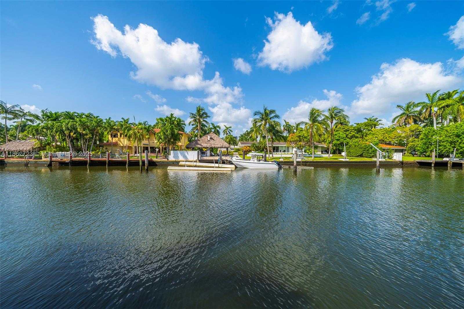 Small Image of 1000 NORTH EAST LITTLE RIVER DR, Miami Number 56