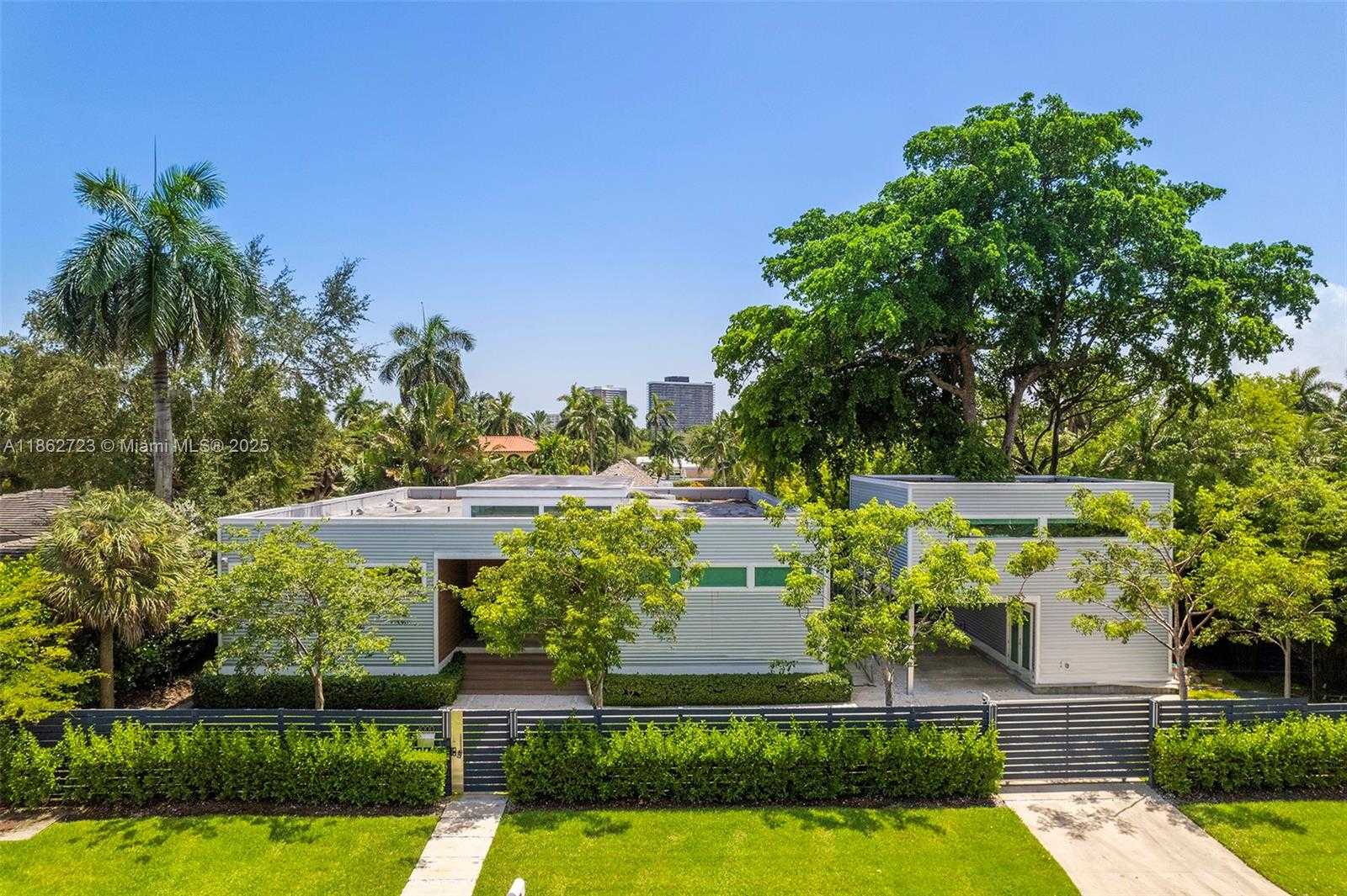 Small Image of 1000 NORTH EAST LITTLE RIVER DR, Miami Number 6