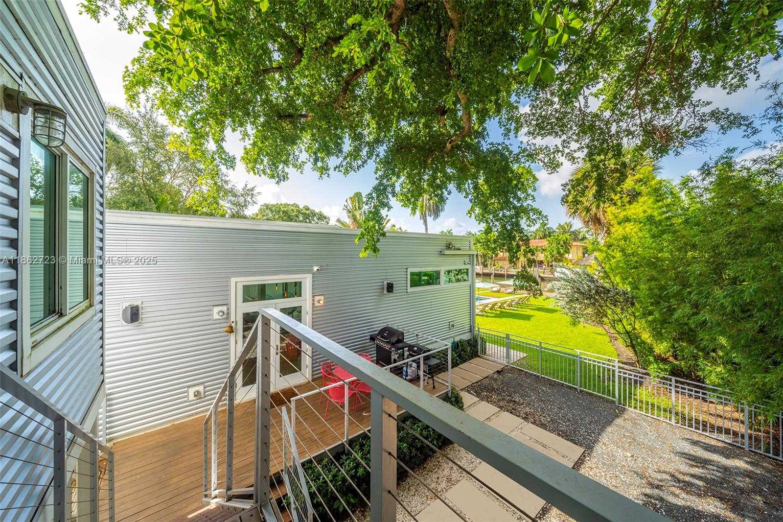 Small Image of 1000 NORTH EAST LITTLE RIVER DR, Miami Number 77