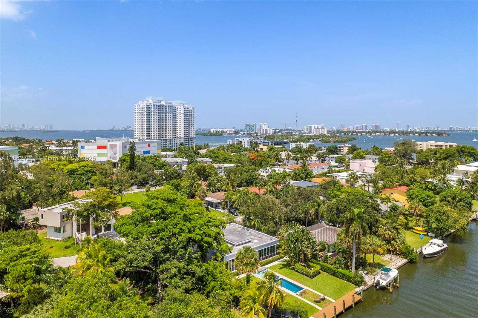 Small Image of 1000 NORTH EAST LITTLE RIVER DR, Miami Number 8