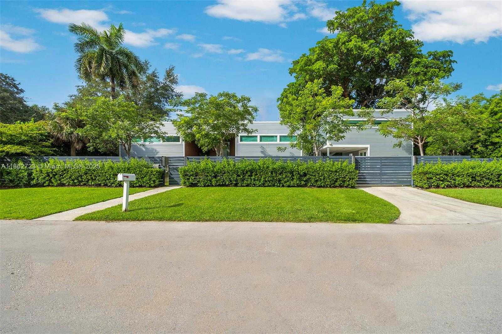 Small Image of 1000 NORTH EAST LITTLE RIVER DR, Miami Number 88