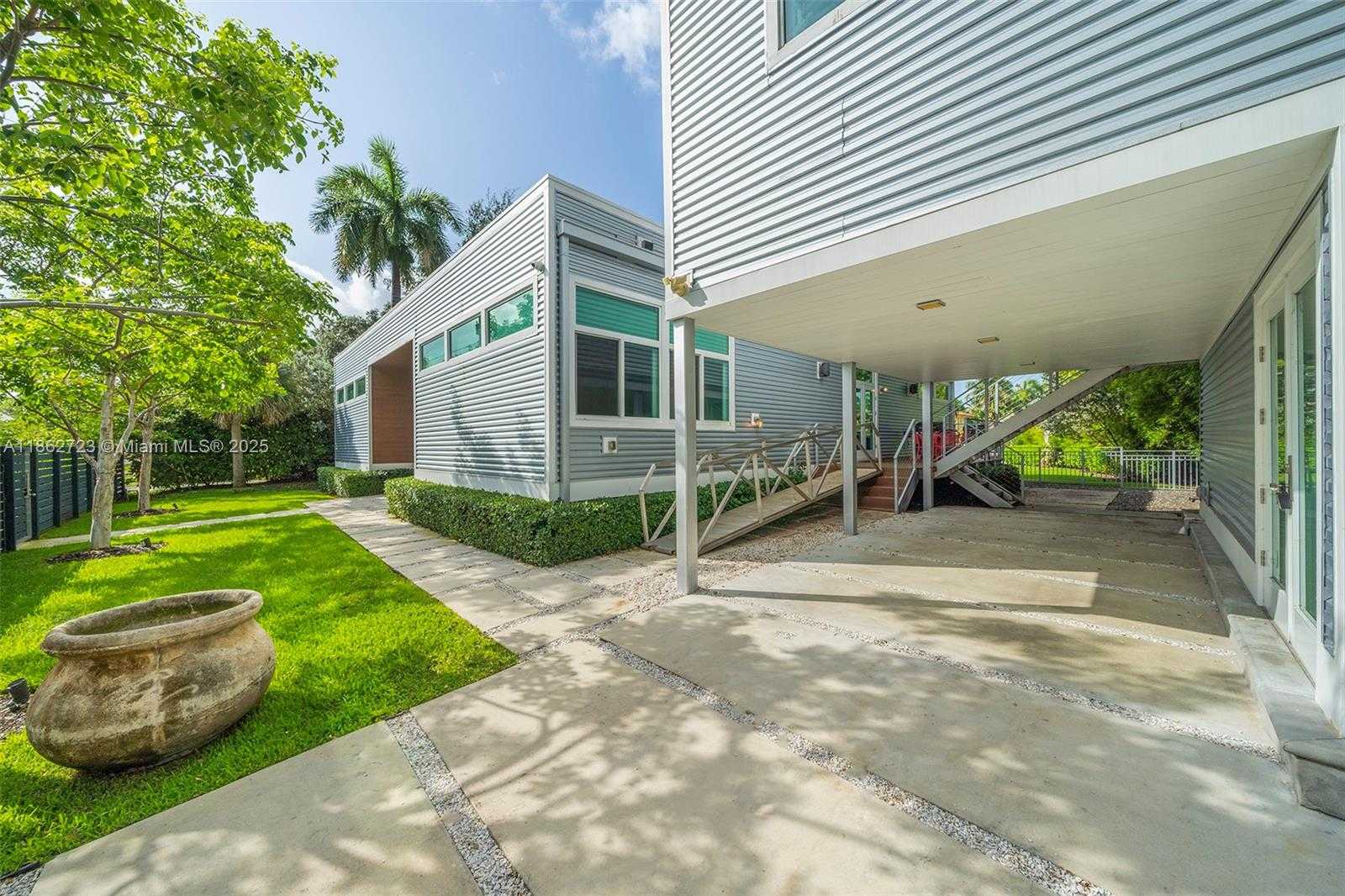 Small Image of 1000 NORTH EAST LITTLE RIVER DR, Miami Number 89