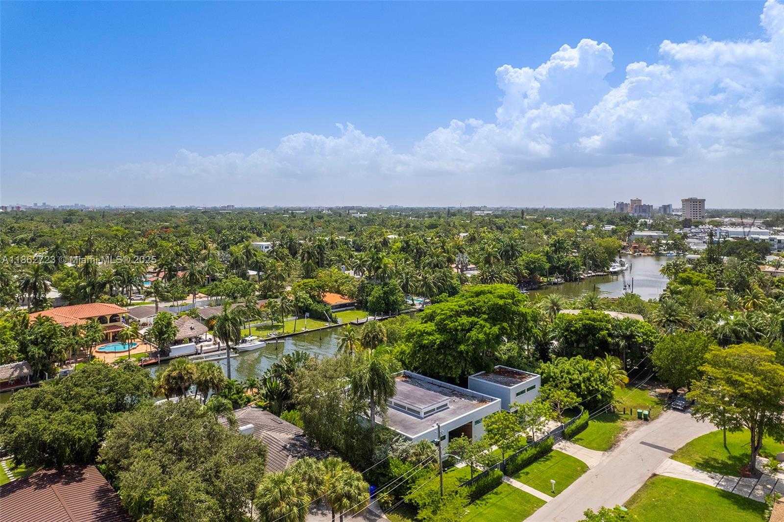 Small Image of 1000 NORTH EAST LITTLE RIVER DR, Miami Number 97