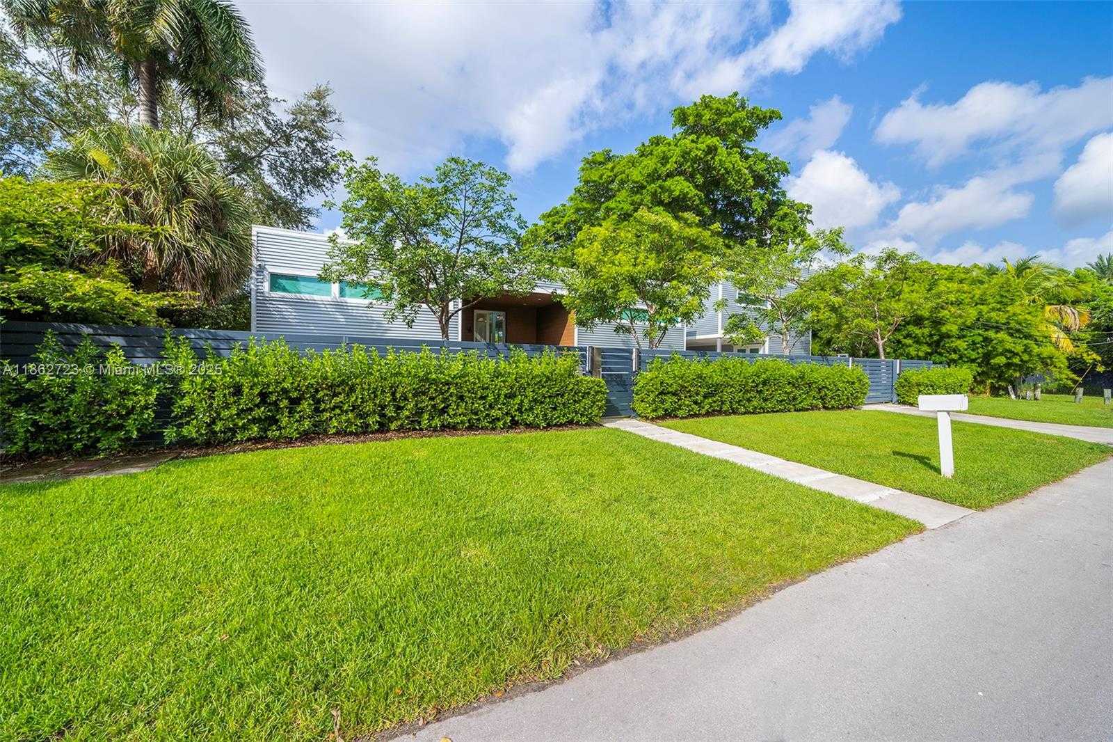 Small Image of 1000 NORTH EAST LITTLE RIVER DR, Miami Number 99