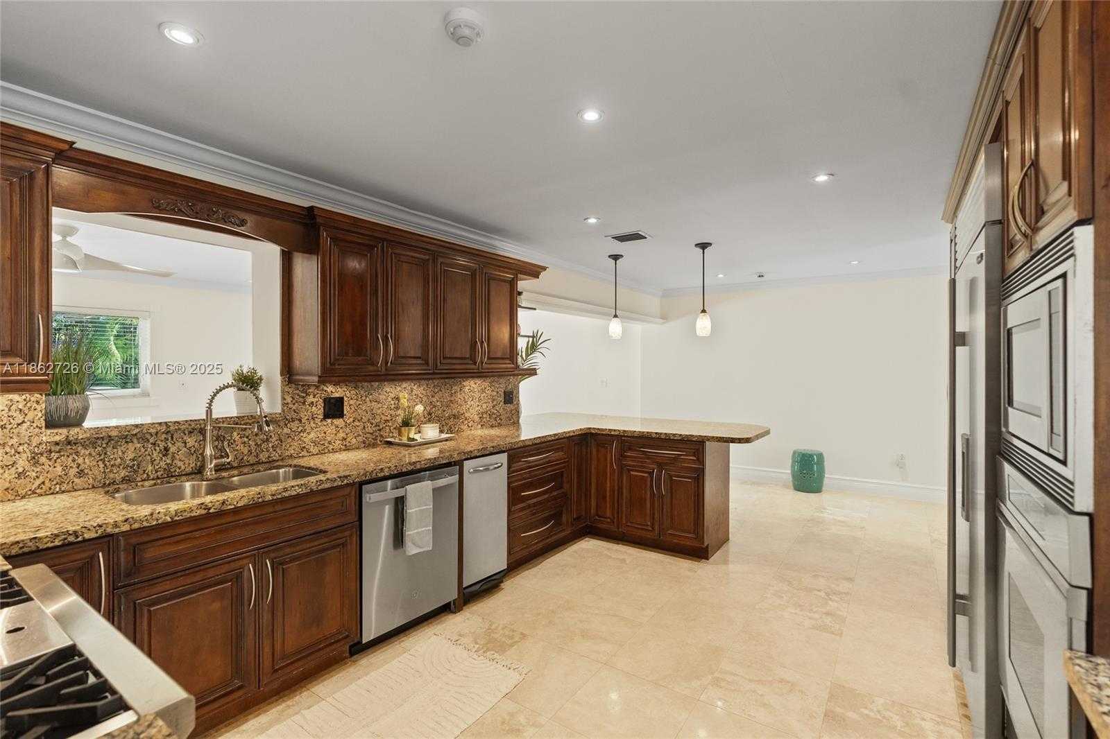 Small Image of 6841 SOUTH WEST 48TH ST, Miami Number 11