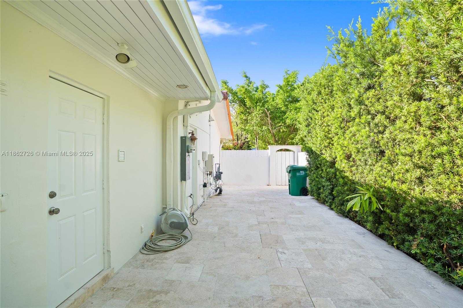 Small Image of 6841 SOUTH WEST 48TH ST, Miami Number 19