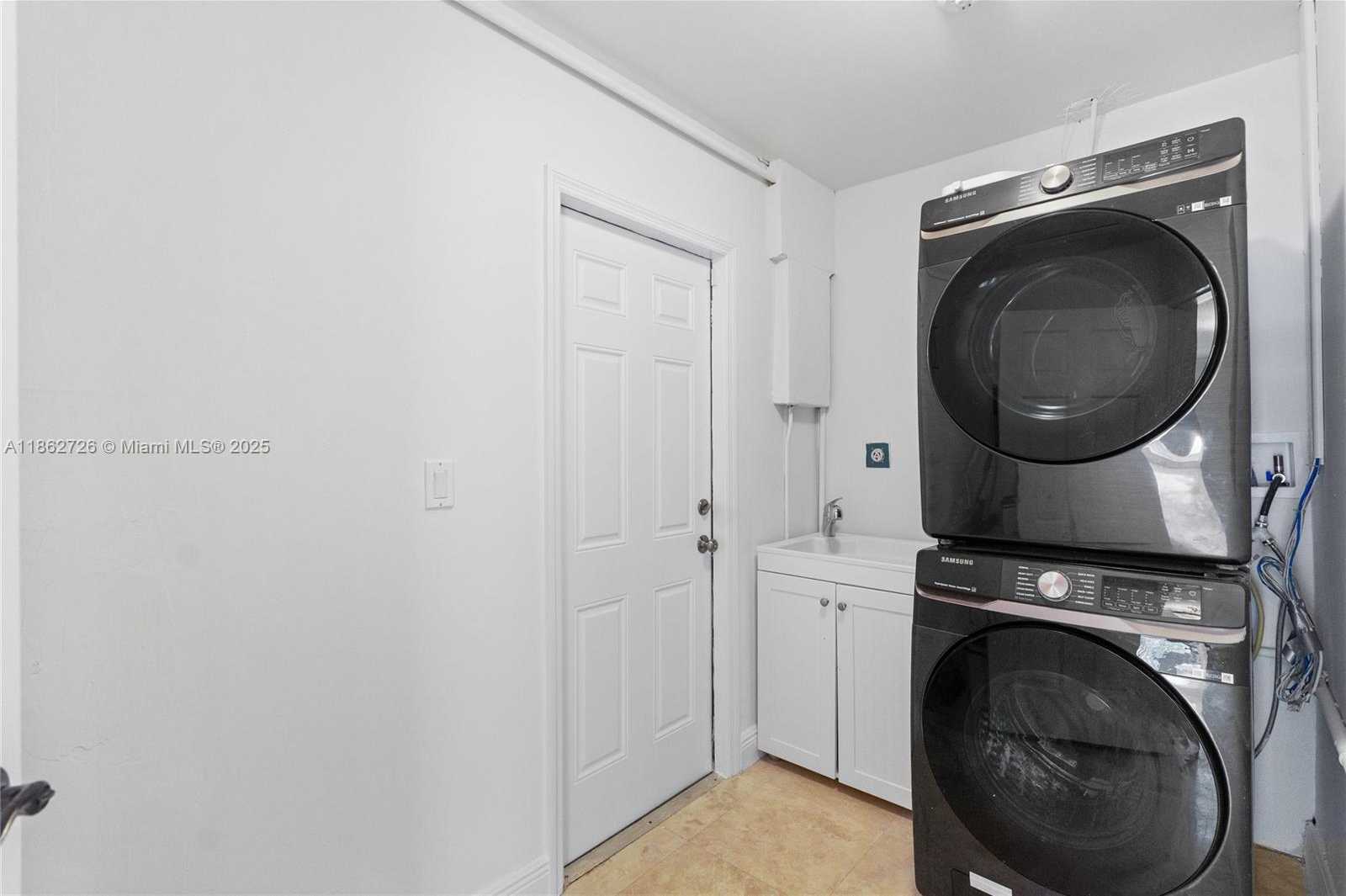 Small Image of 6841 SOUTH WEST 48TH ST, Miami Number 30