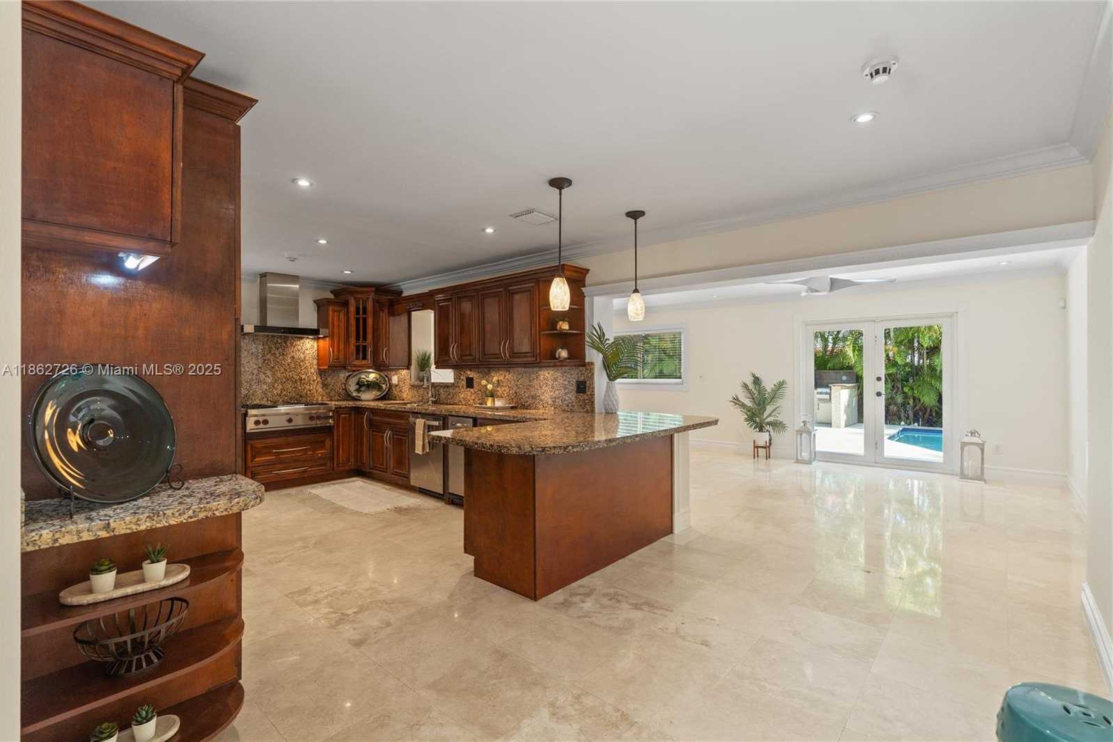 Small Image of 6841 SOUTH WEST 48TH ST, Miami Number 5