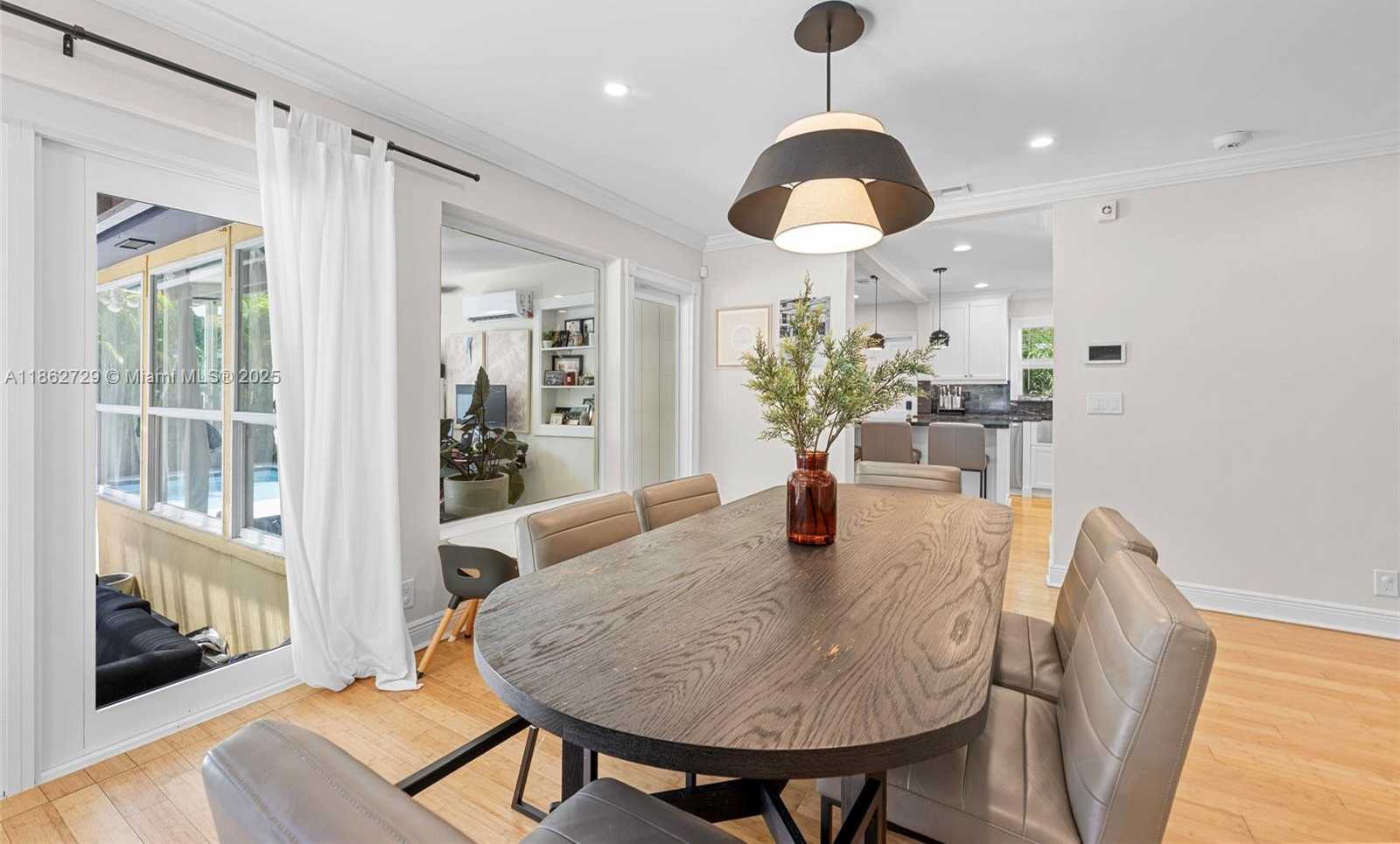 Small Image of 1426 TYLER ST, Hollywood Number 12