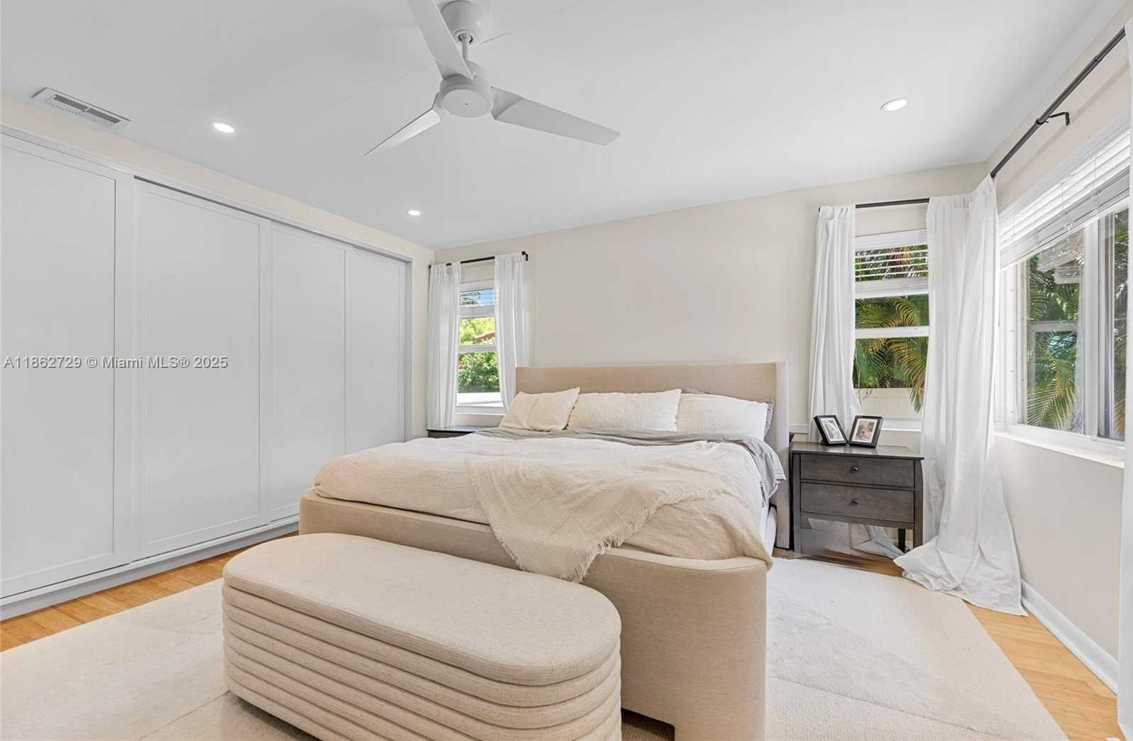 Small Image of 1426 TYLER ST, Hollywood Number 31