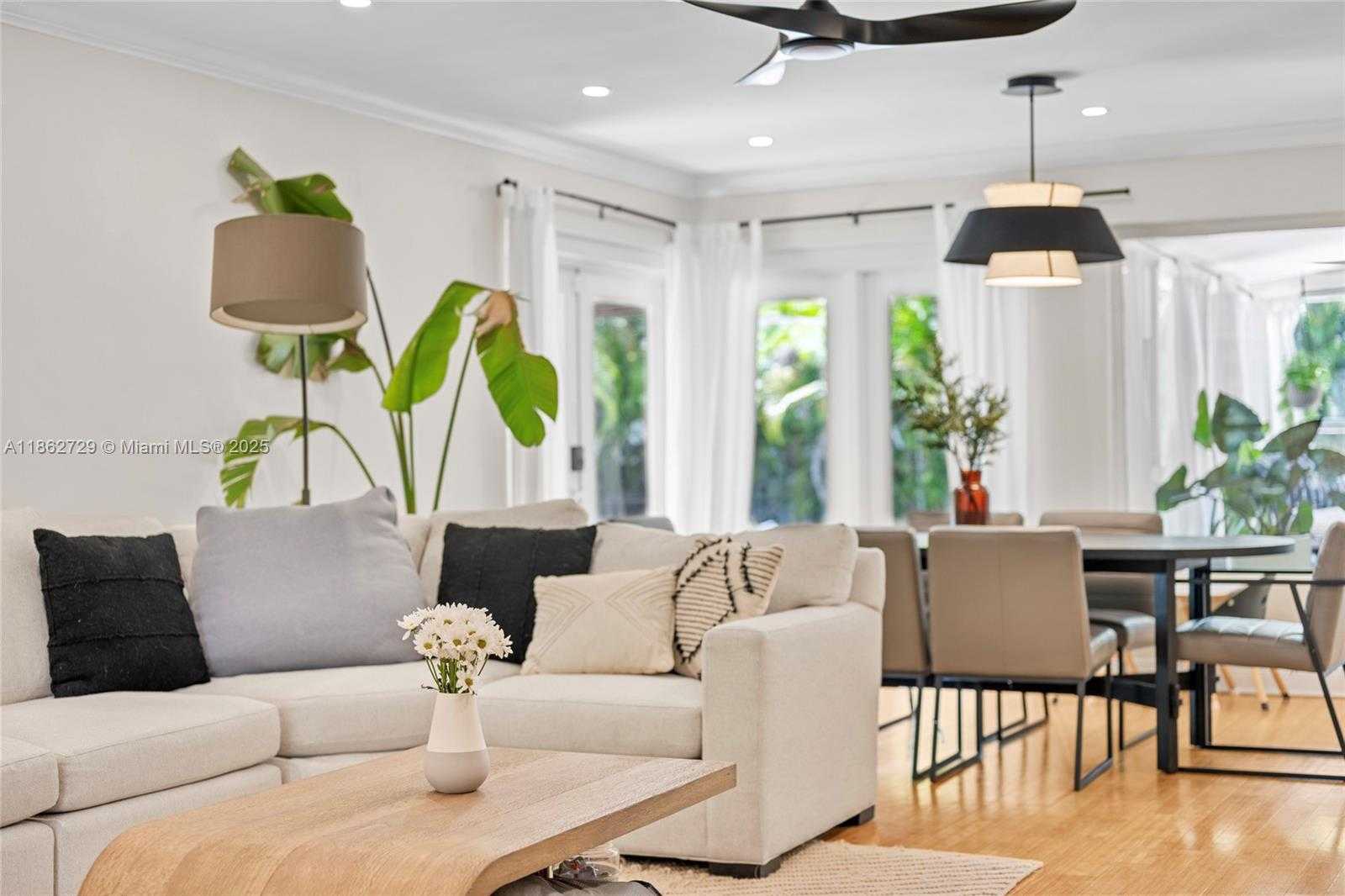 Small Image of 1426 TYLER ST, Hollywood Number 8