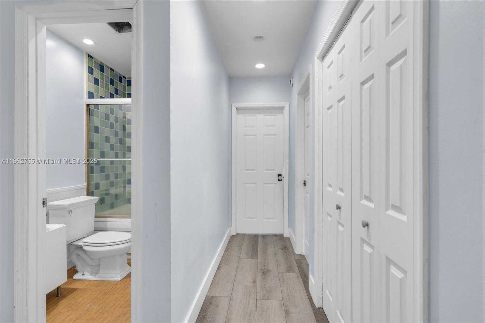 Small Image of 11087 NORTH WEST 24TH ST, Sunrise Number 19