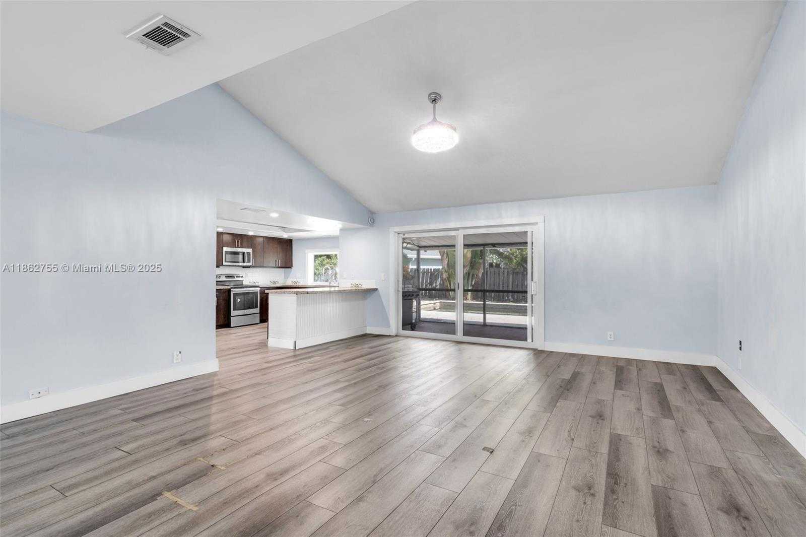 Small Image of 11087 NORTH WEST 24TH ST, Sunrise Number 8