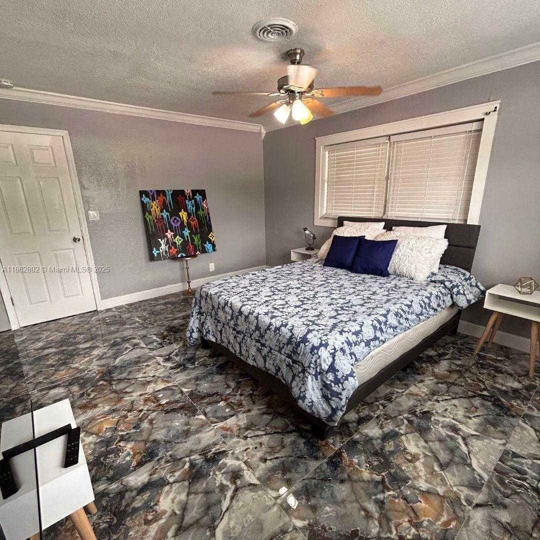 Small Image of 221 NORTH EAST 24TH ST, Pompano Beach Number 7