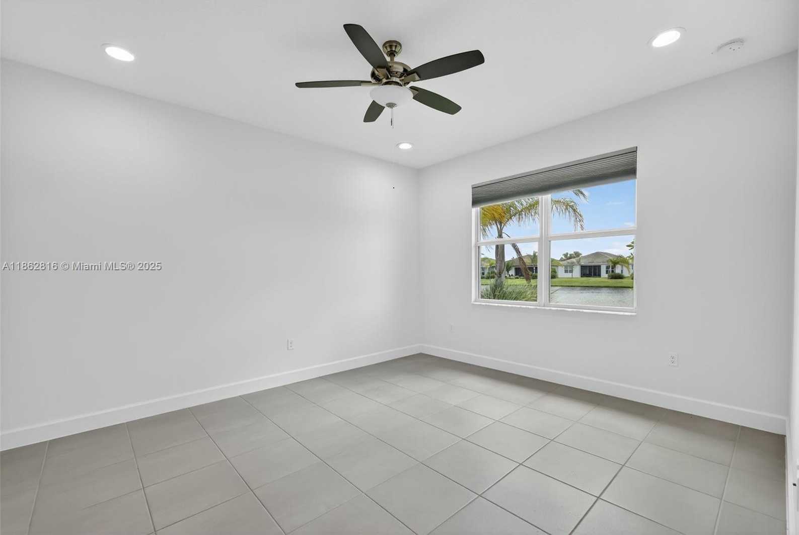 Small Image of 11396 SOUTH WEST WILLOW LN, Port St. Lucie Number 17