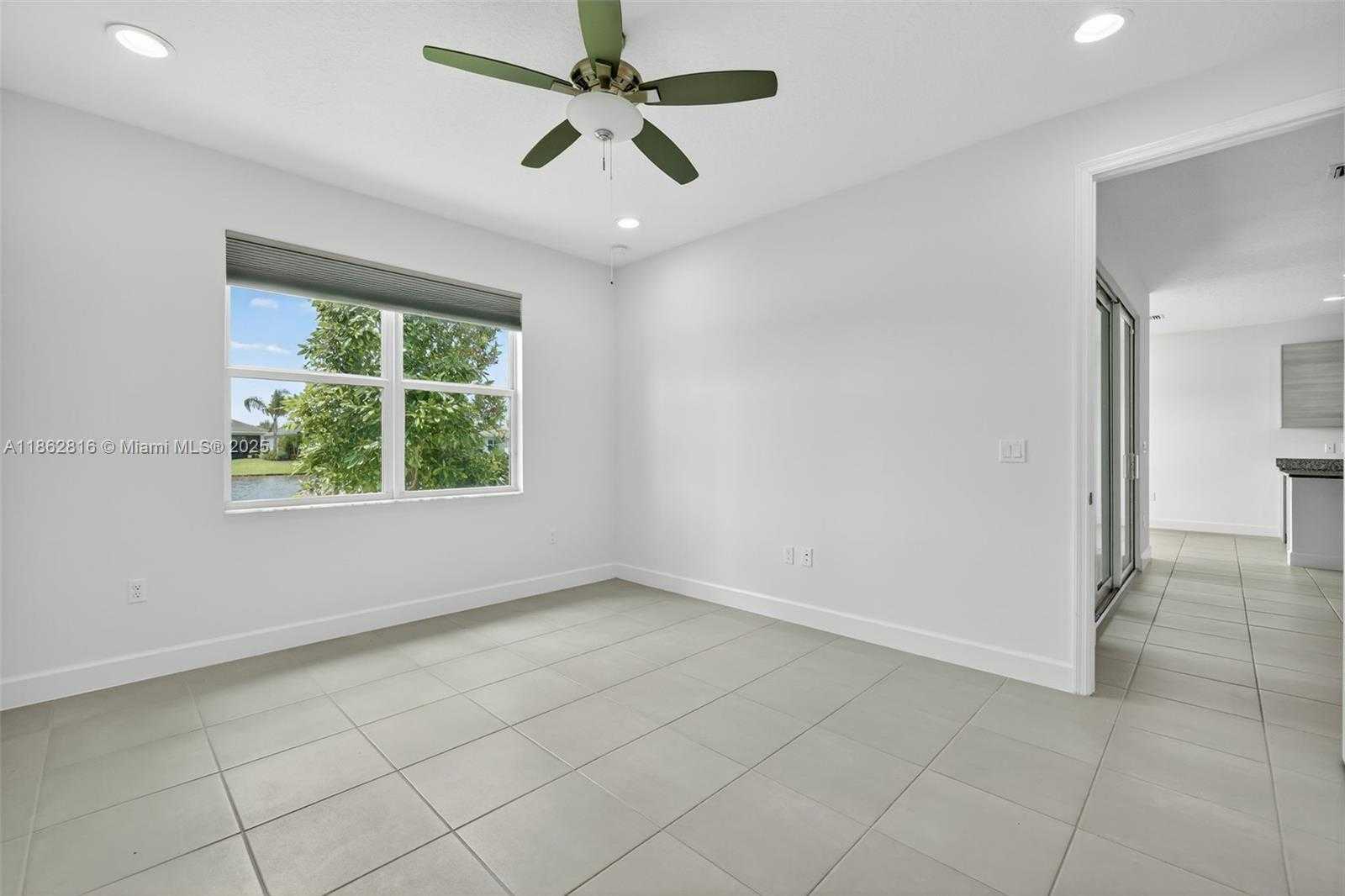 Small Image of 11396 SOUTH WEST WILLOW LN, Port St. Lucie Number 20