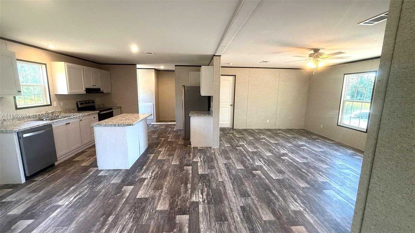 Small Image of 881 WOODLAND BLVD, Clewiston Number 3