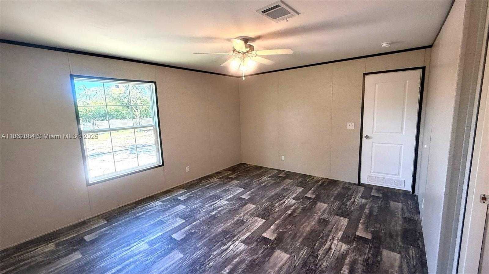 Small Image of 881 WOODLAND BLVD, Clewiston Number 31