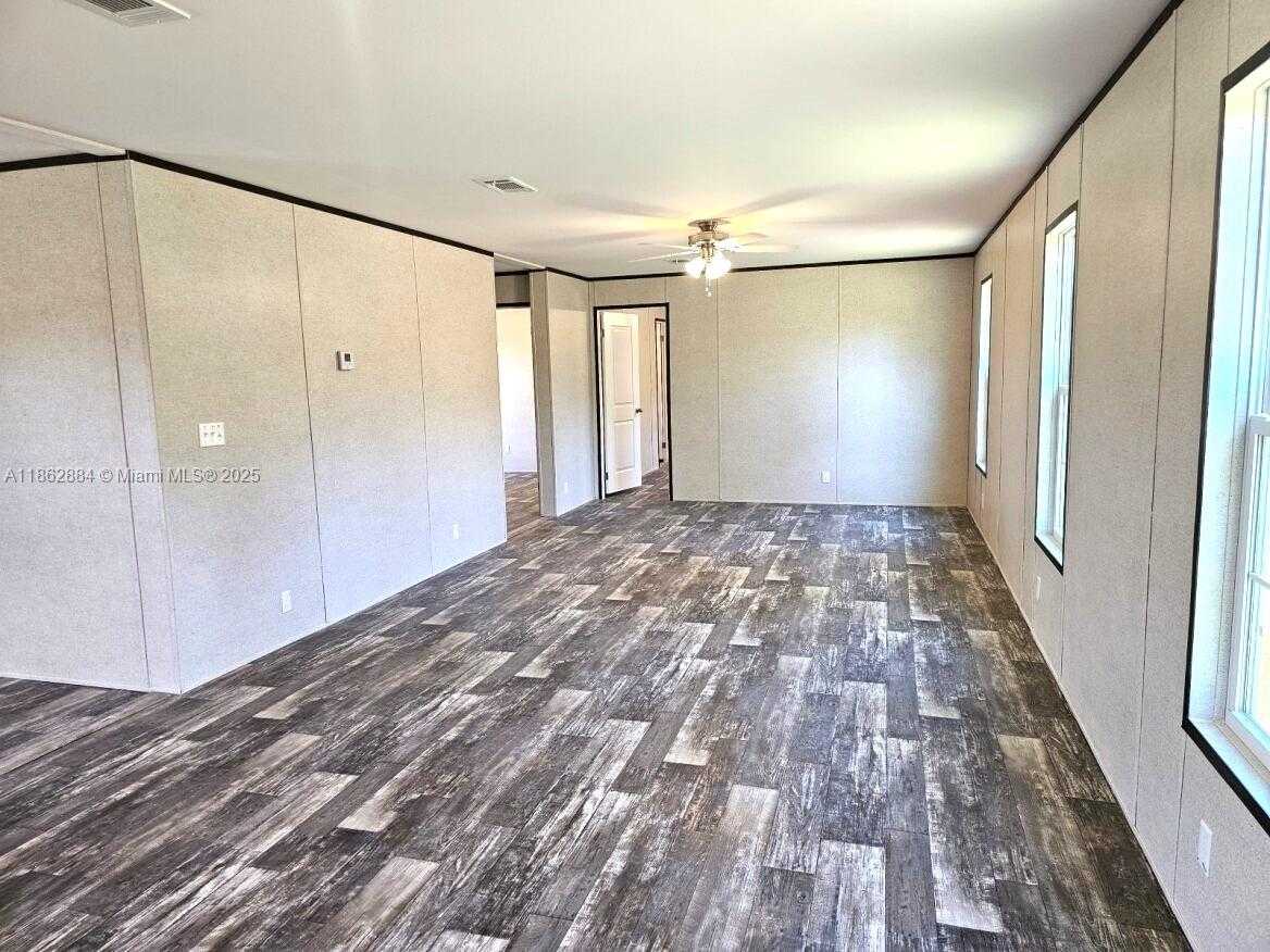Small Image of 881 WOODLAND BLVD, Clewiston Number 5