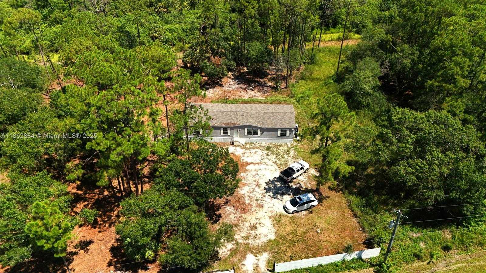 Small Image of 881 WOODLAND BLVD, Clewiston Number 7