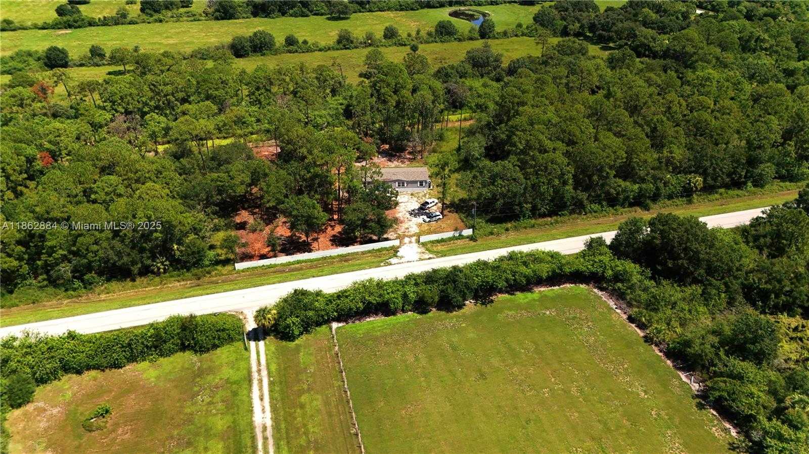 Small Image of 881 WOODLAND BLVD, Clewiston Number 8