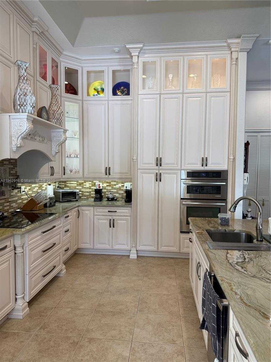 Small Image of 8100 SOUTH WEST 179TH ST, Palmetto Bay Number 27
