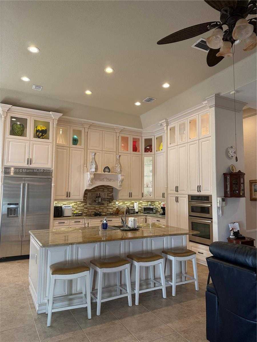 Small Image of 8100 SOUTH WEST 179TH ST, Palmetto Bay Number 6