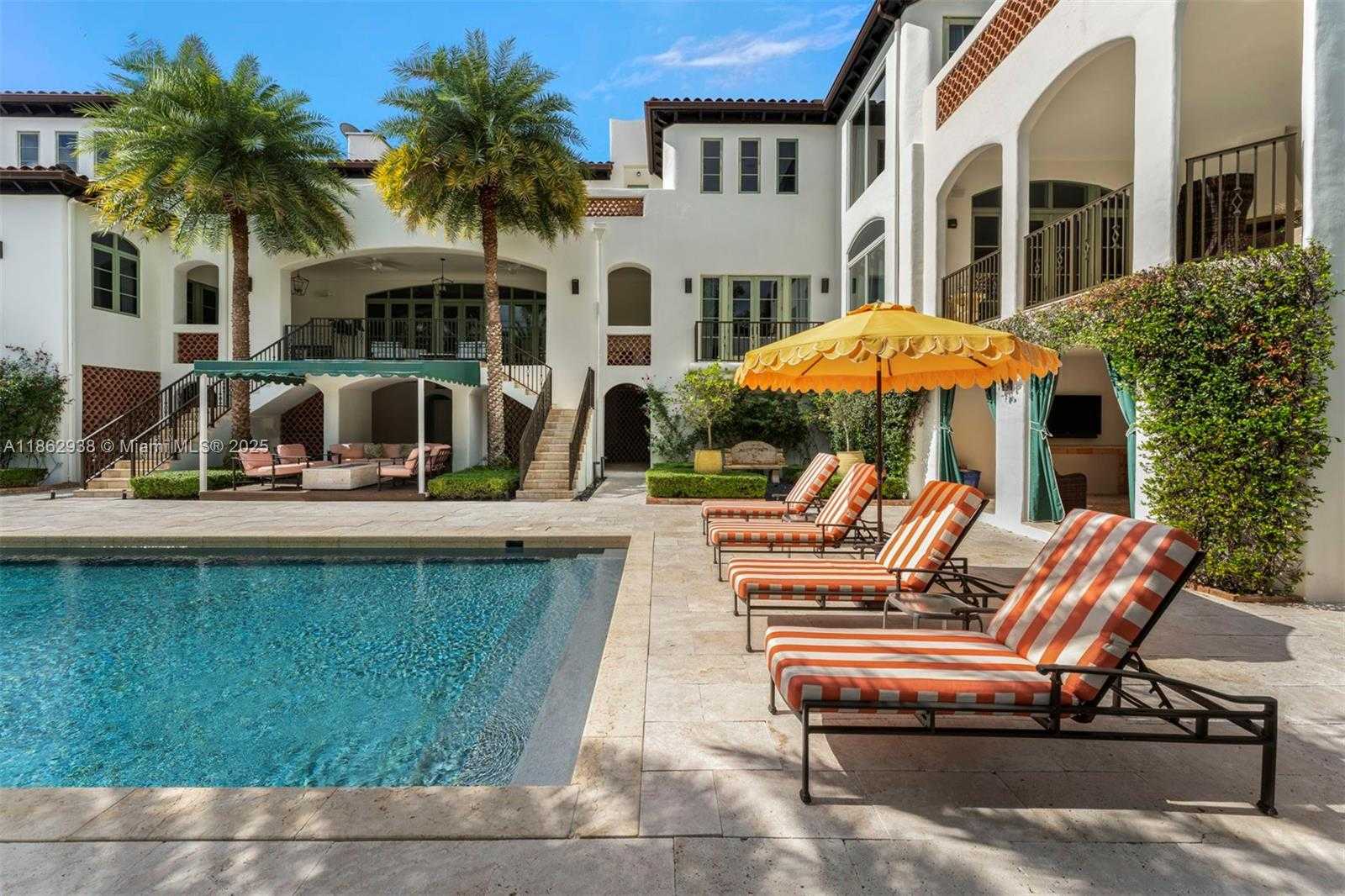 Small Image of 3305 SOUTH MOORINGS WAY, Miami Number 18