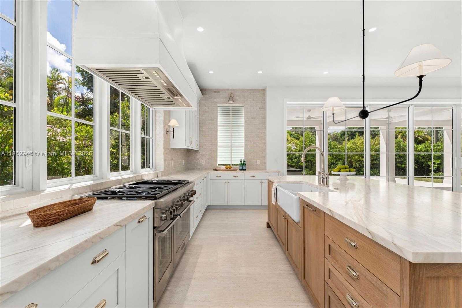 Small Image of 5950 SOUTH WEST 83RD ST, South Miami Number 15