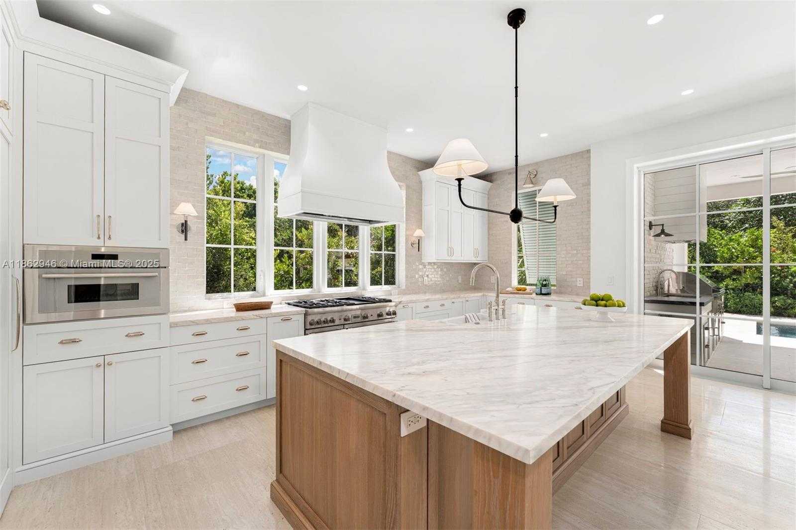 Small Image of 5950 SOUTH WEST 83RD ST, South Miami Number 5