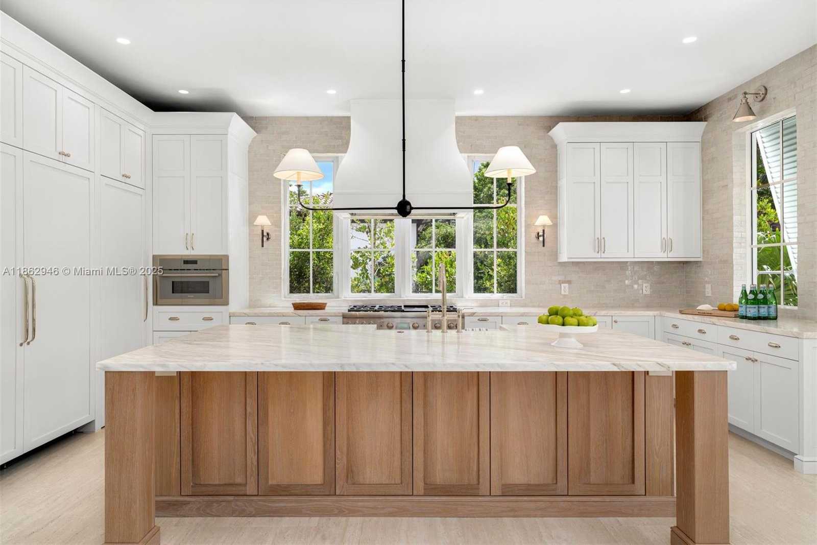 Small Image of 5950 SOUTH WEST 83RD ST, South Miami Number 6