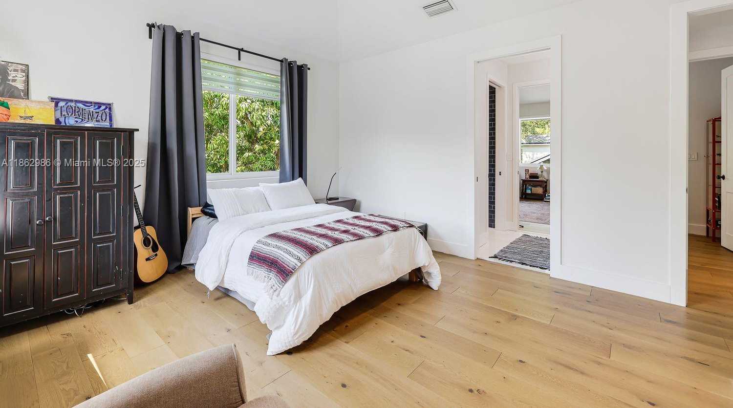 Small Image of 6910 SOUTH WEST 145TH TER, Palmetto Bay Number 38