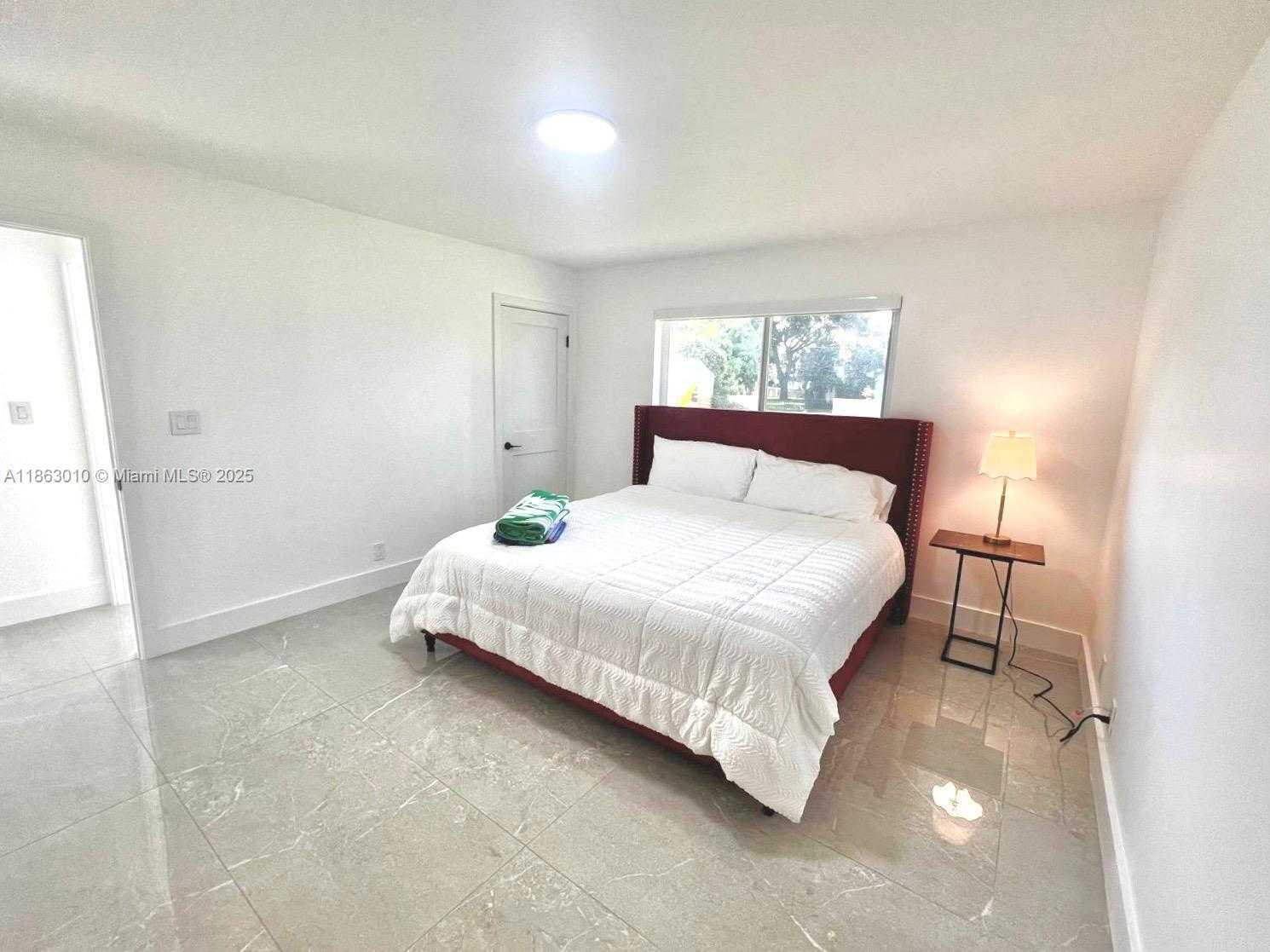 Small Image of 1590 SOUTH WEST 139TH AVE, Davie Number 6