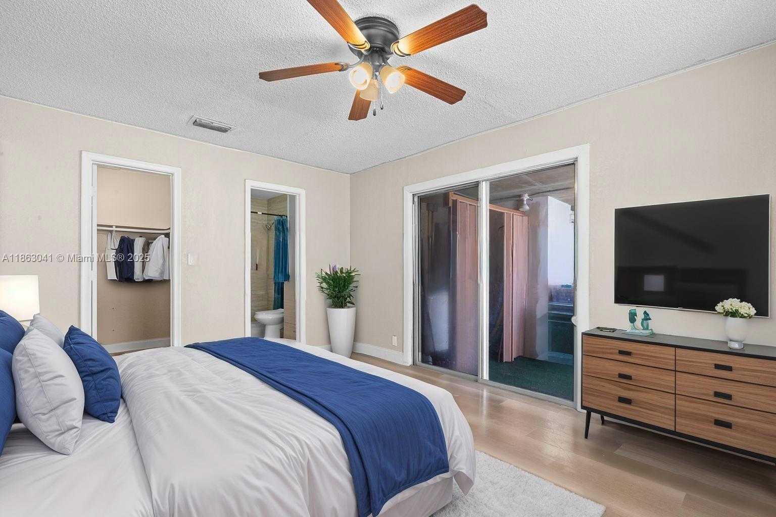 Small Image of 7217 SOUTH WEST 3RD CT, North Lauderdale Number 9