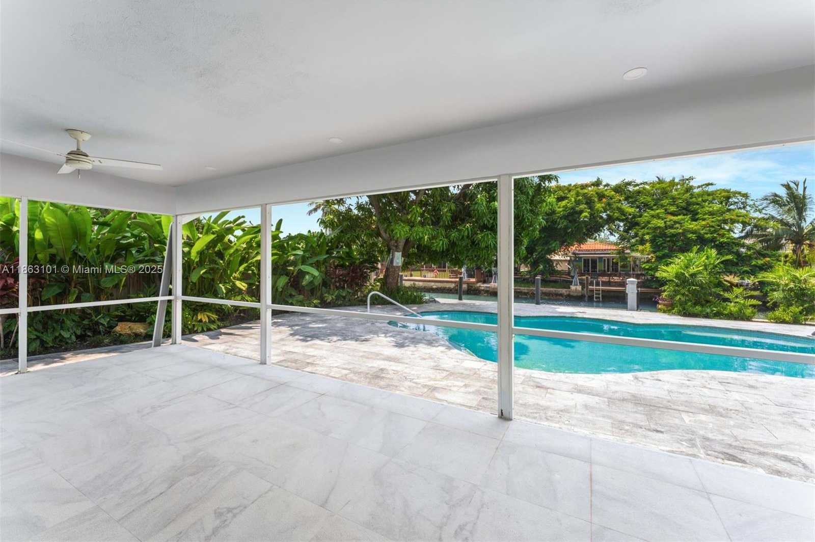 Small Image of 1410 CLEVELAND RD, Miami Beach Number 22