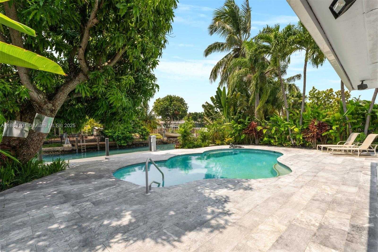 Small Image of 1410 CLEVELAND RD, Miami Beach Number 24