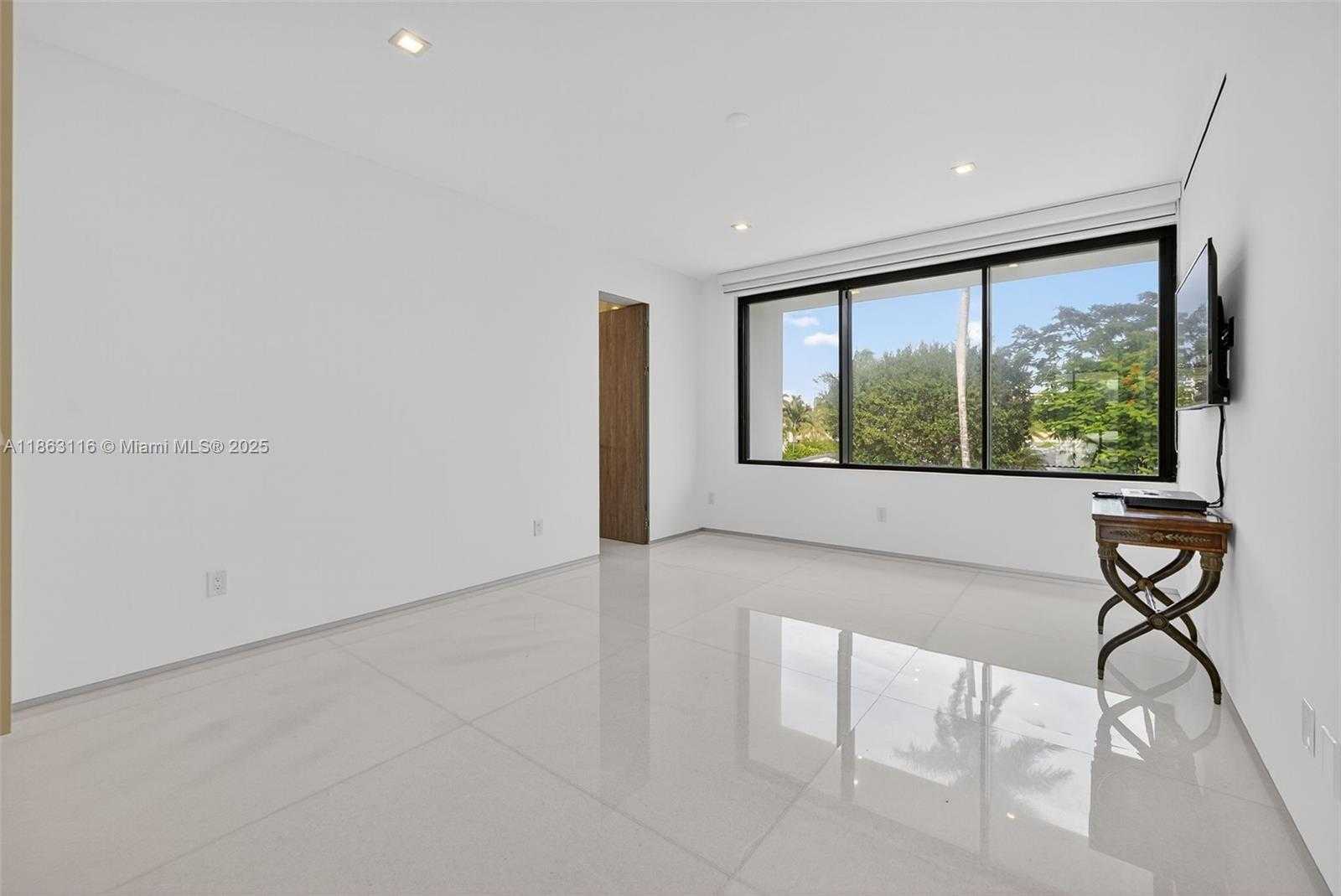 Small Image of 401 LIDO DR, Fort Lauderdale Number 44