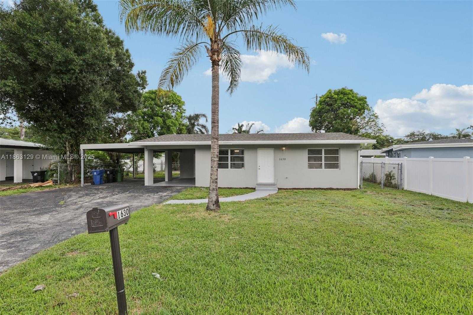 Small Image of 1630 SOUTH WEST 32ND CT, Fort Lauderdale Number 2