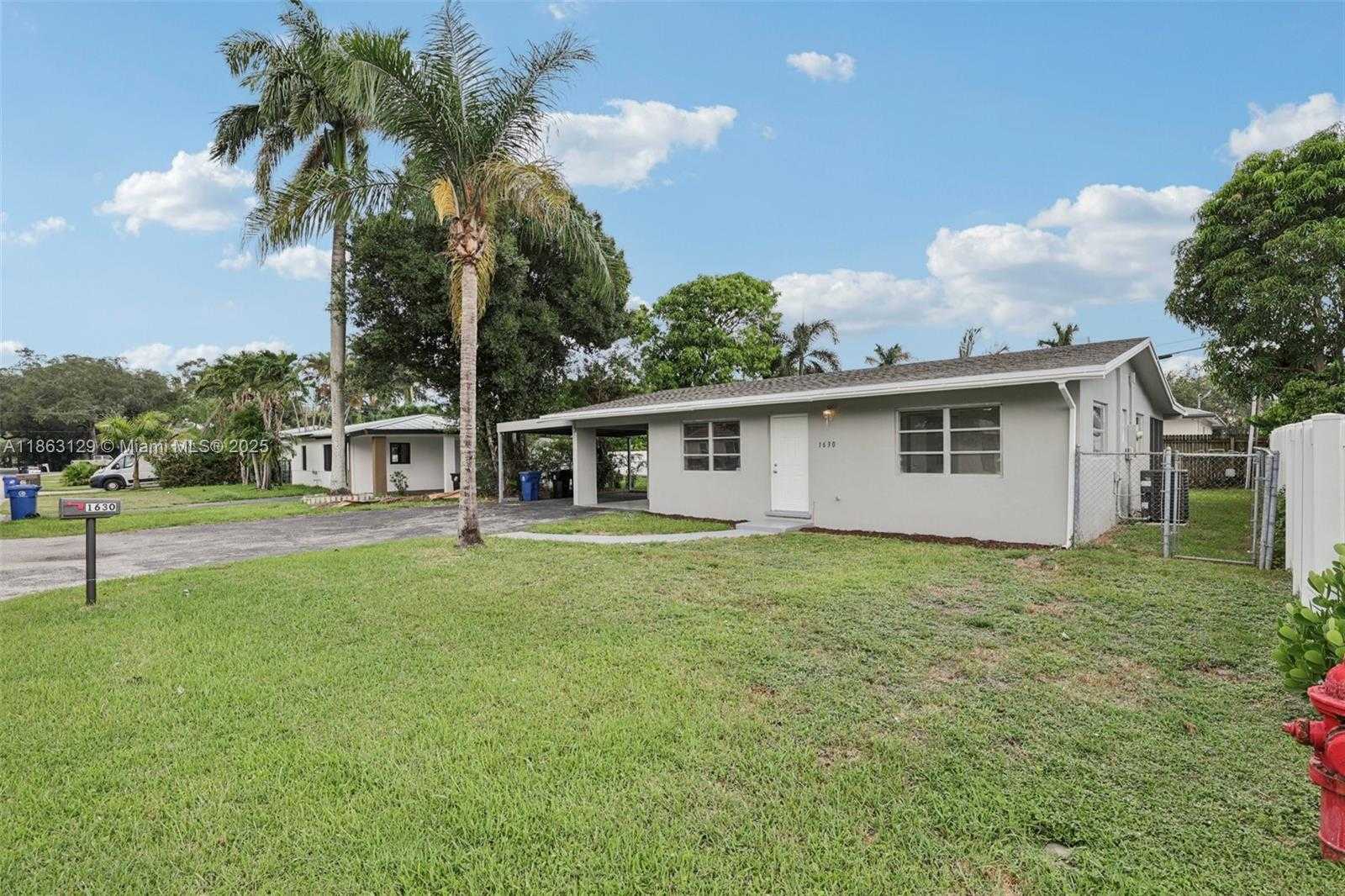 Small Image of 1630 SOUTH WEST 32ND CT, Fort Lauderdale Number 3