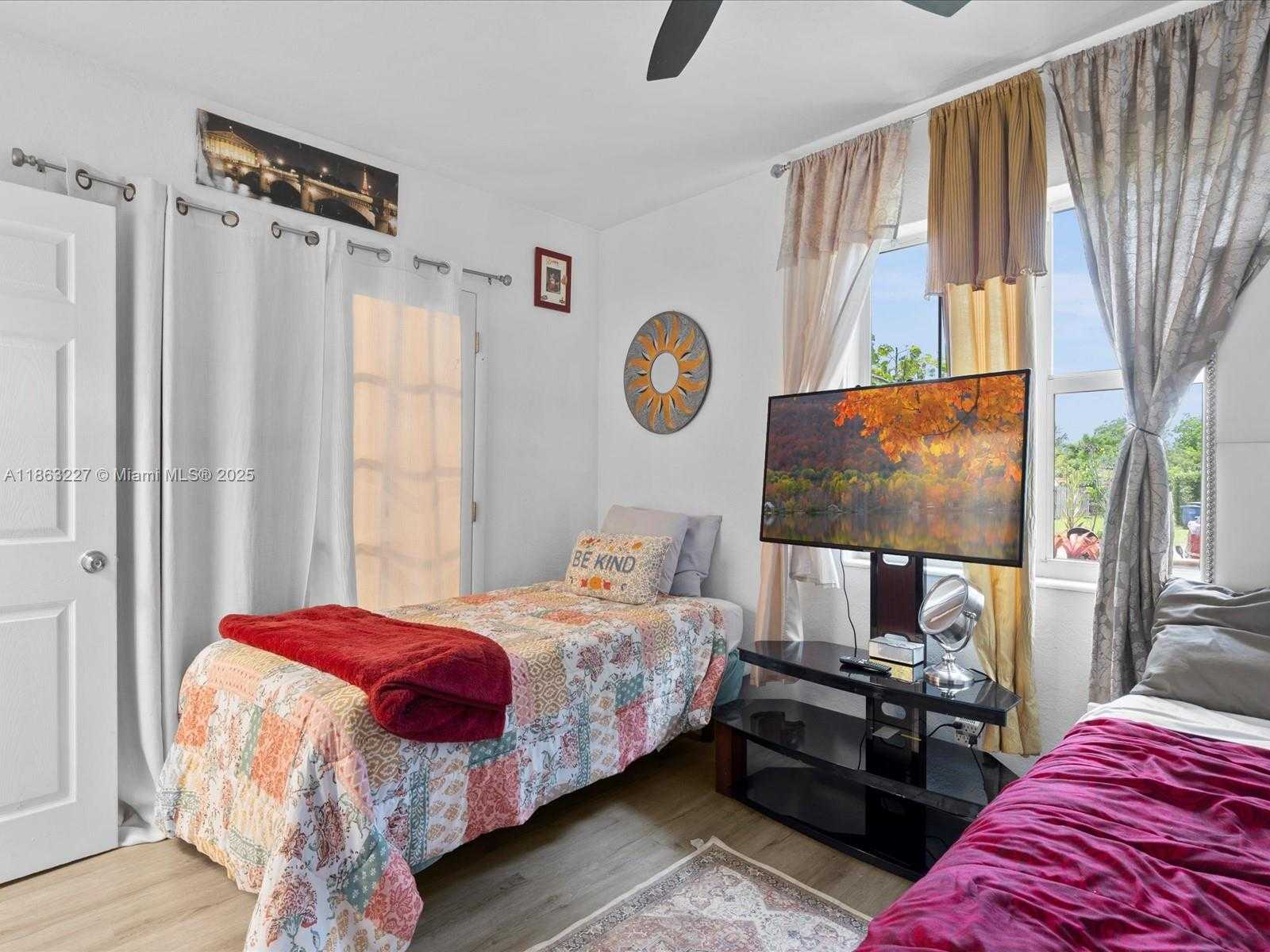 Small Image of 609 SOUTH WEST 2ND AVE, Hallandale Beach Number 22