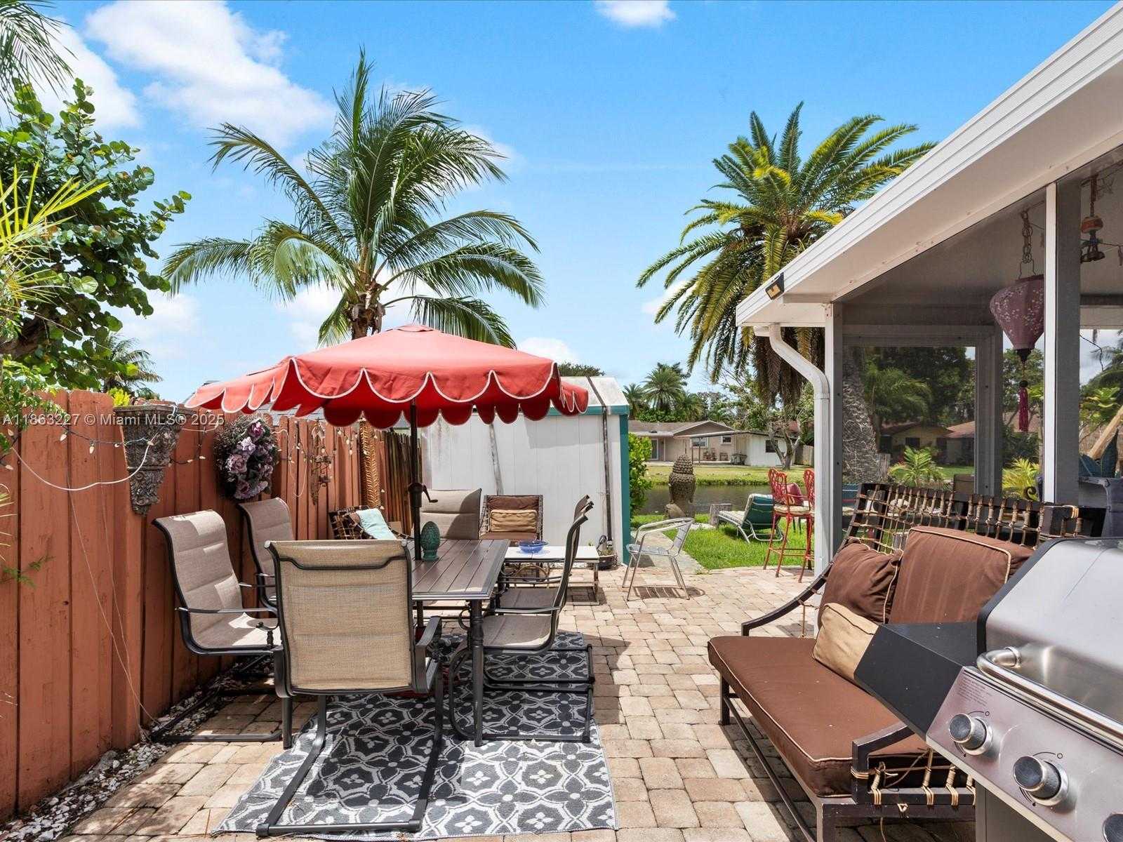 Small Image of 609 SOUTH WEST 2ND AVE, Hallandale Beach Number 36