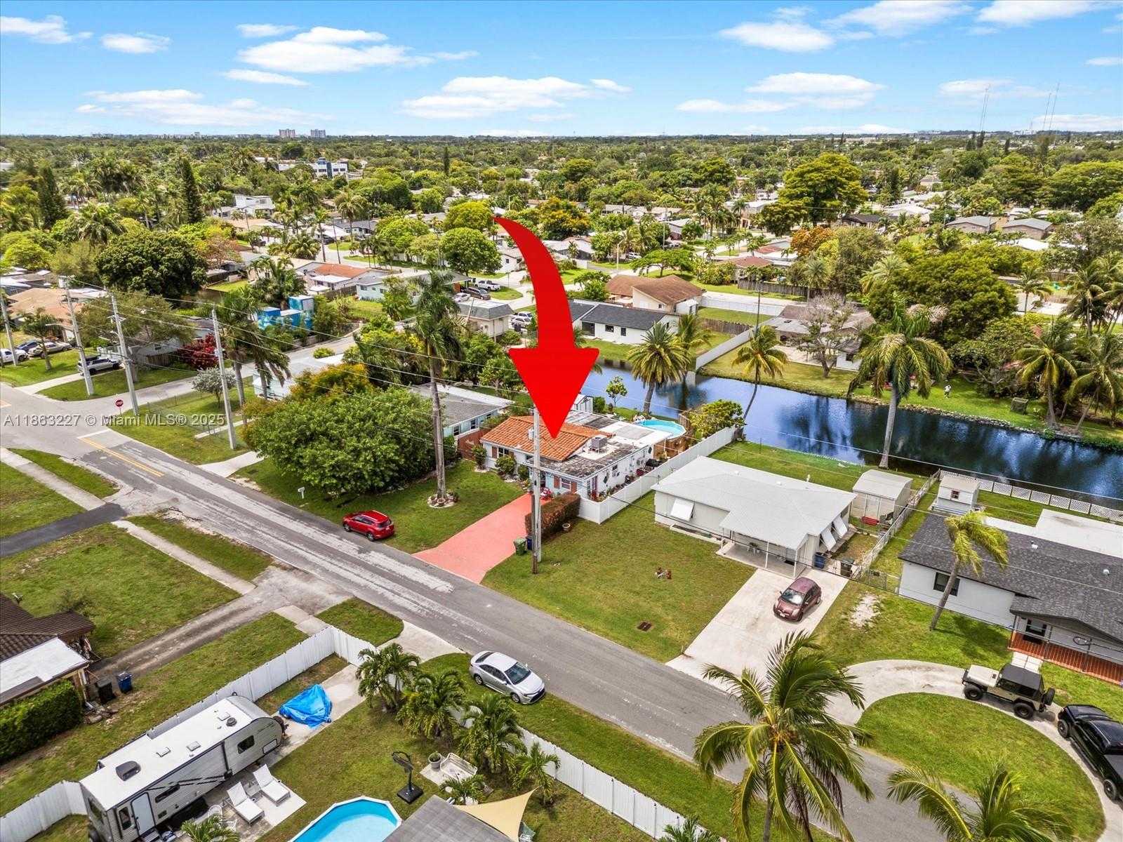 Small Image of 609 SOUTH WEST 2ND AVE, Hallandale Beach Number 8