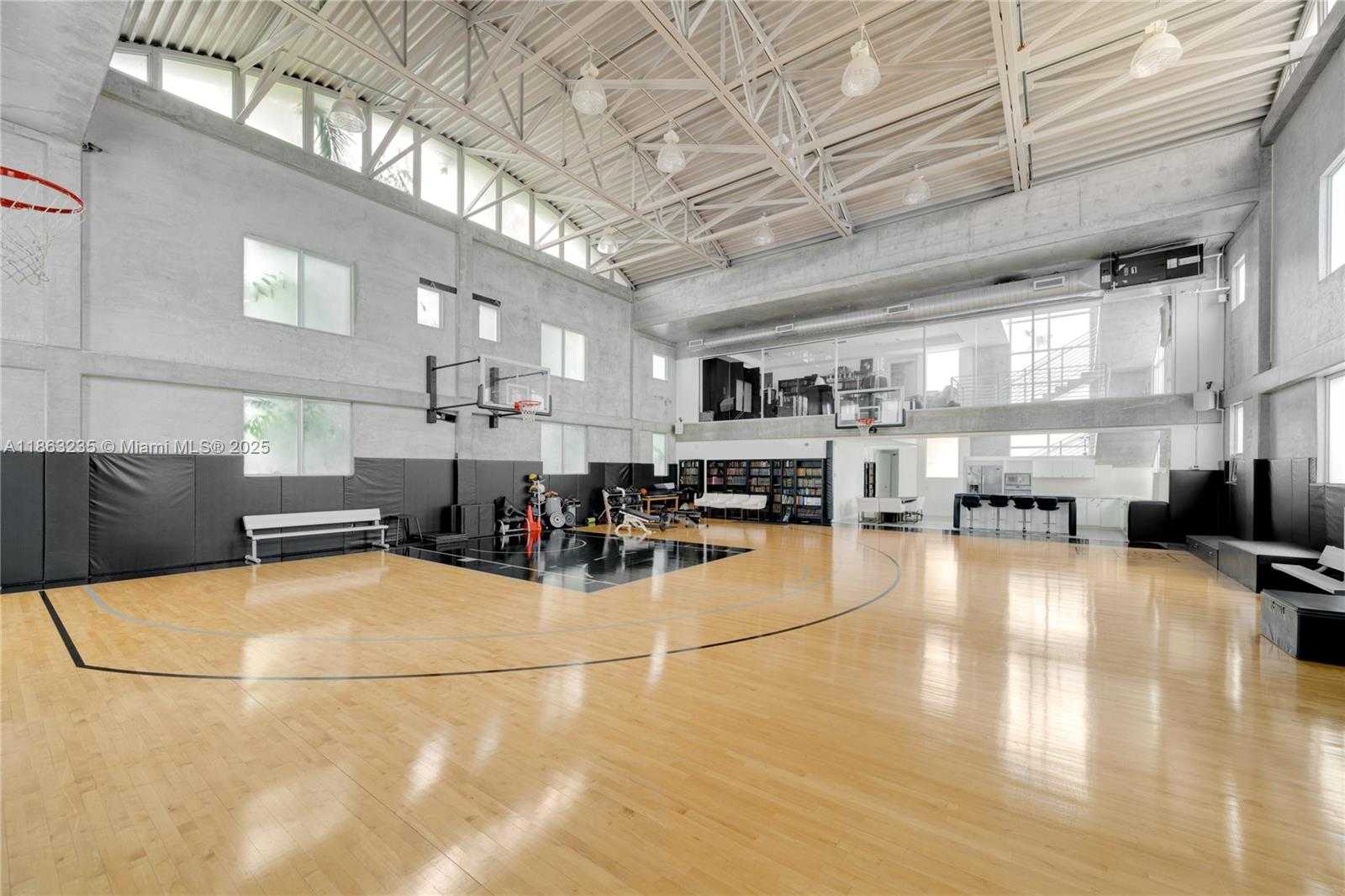 Small Image of 980 WEST 48TH ST, Miami Beach Number 3