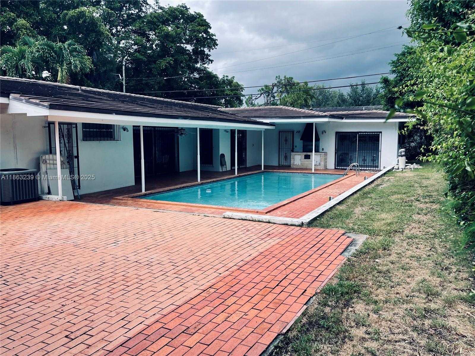 Small Image of 1535 MERCADO AVE, Coral Gables Number 10