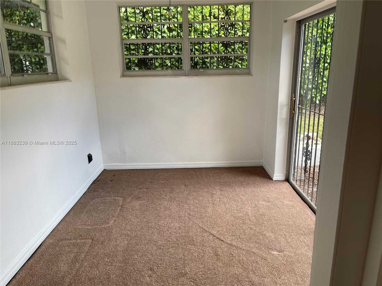 Small Image of 1535 MERCADO AVE, Coral Gables Number 8