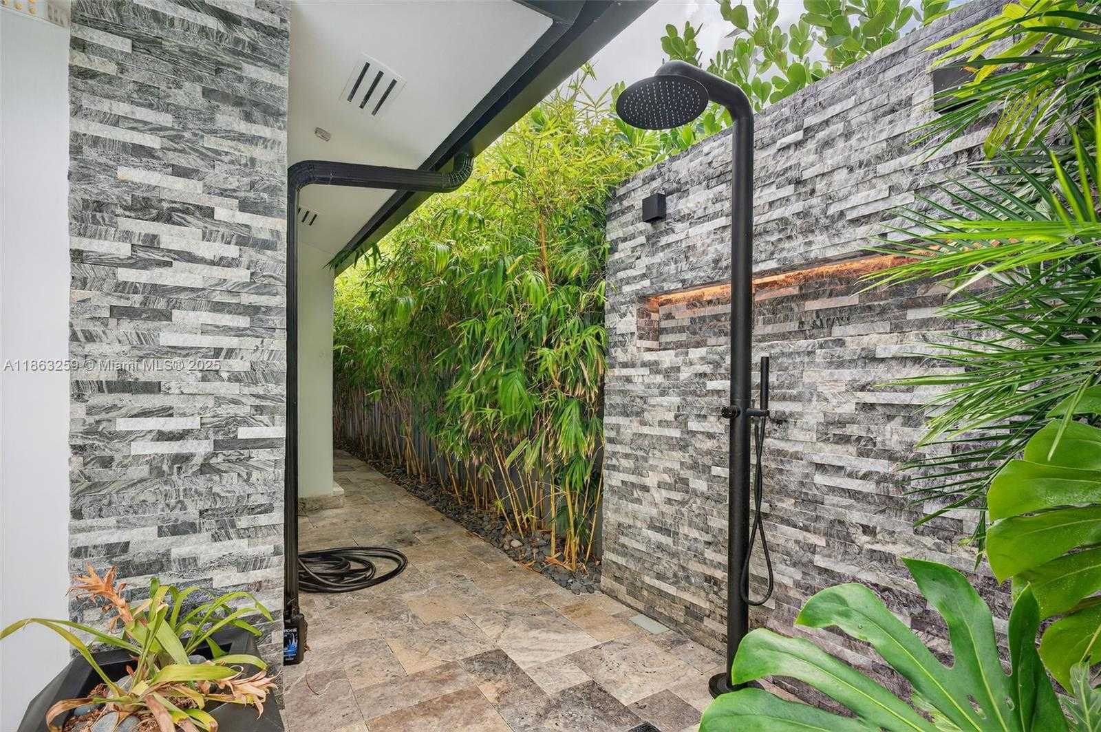 Small Image of 2131 NORTH EAST 15TH TER, Wilton Manors Number 51